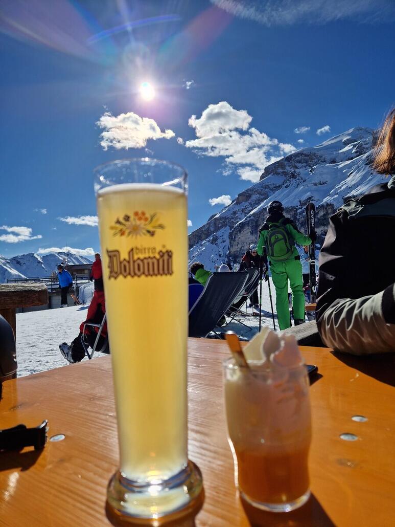 Pause am Rifugio Bec de Roces