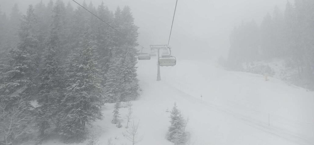 Schnell zurück und tiefer auf die Eggalm. Winterlich