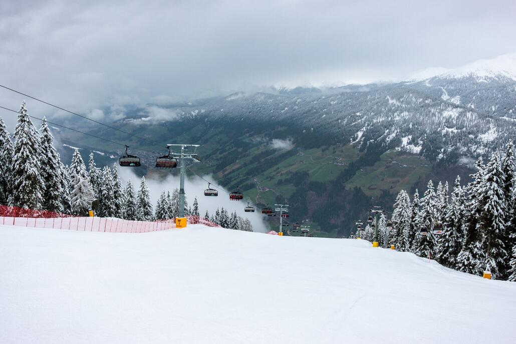 Mittelstationsabfahrt am Morgen noch sehr gut.