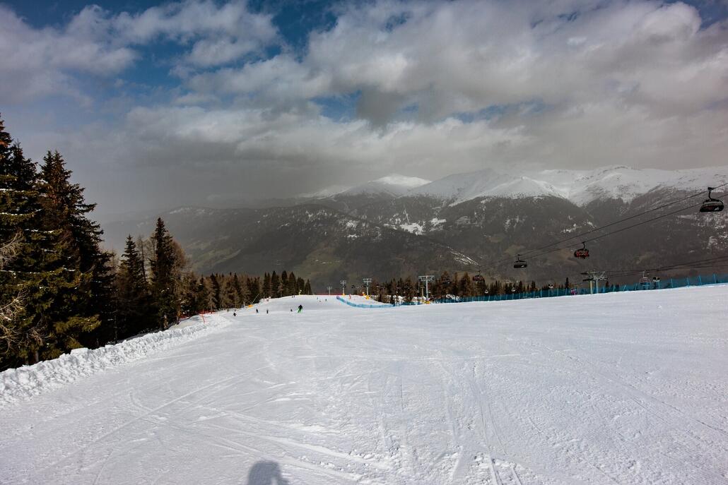Wieder oben auf dem Helm geht es über die rote 13 nach Vierschach.