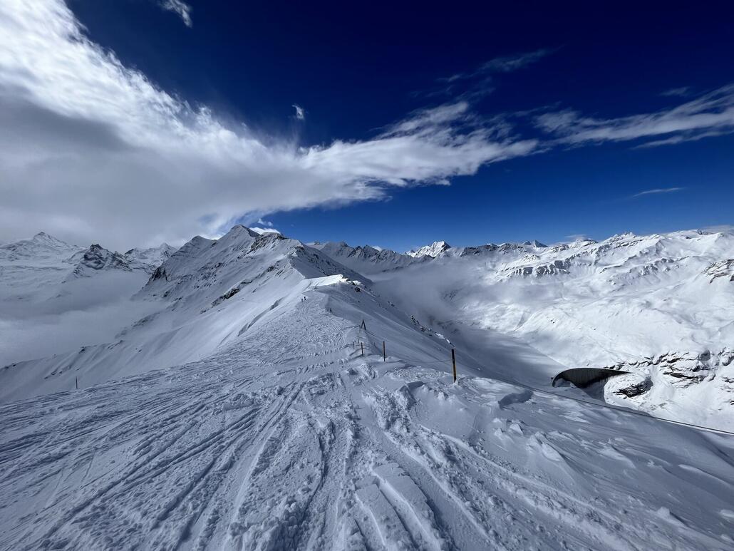 Blick auf den Lac Moiry vom Corne de Sorebios aus