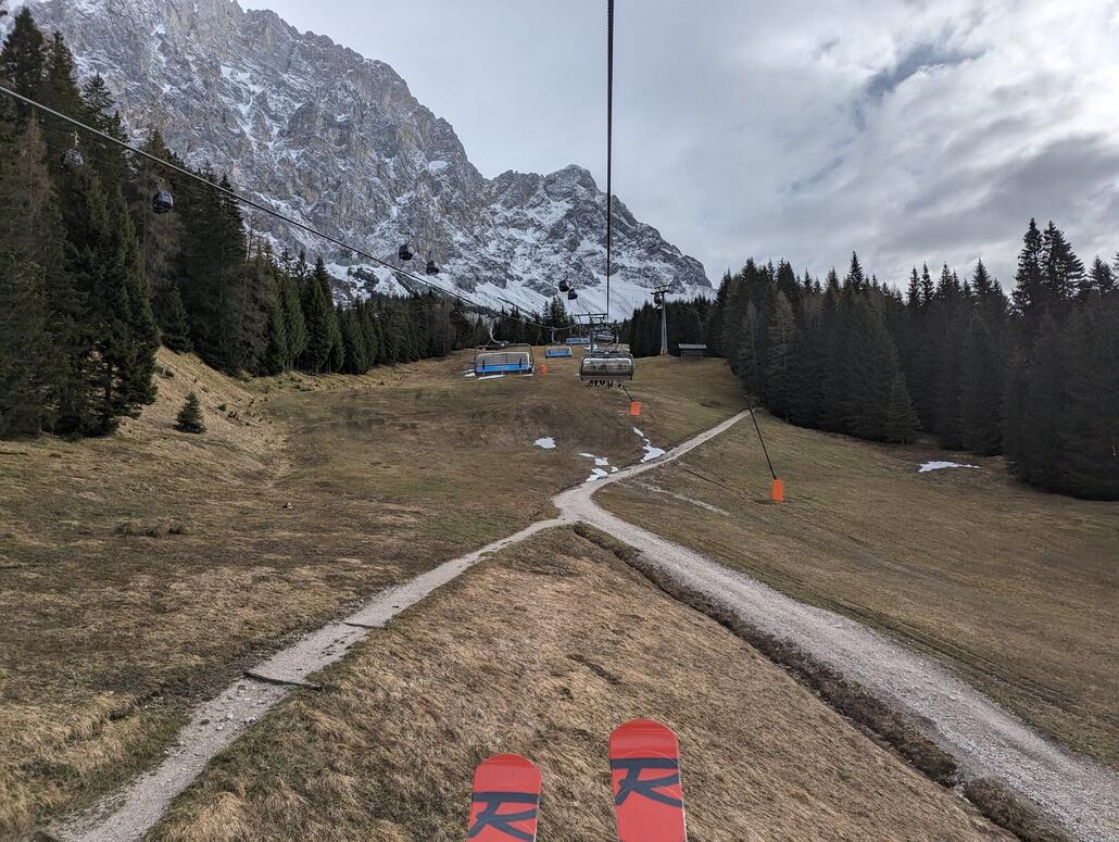 Es grünt so grün auf der 4 unten