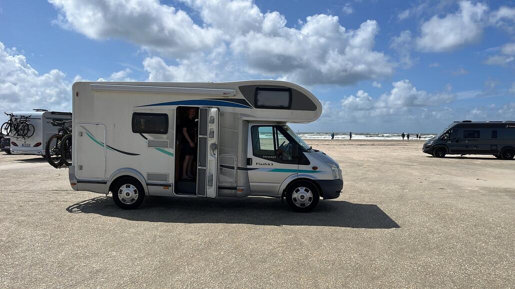 Wie man sieht sind die Bikes meistens dabei. Von daher sind auch E-Bikes aktuell tabu weil zu schwer für den Heckträger