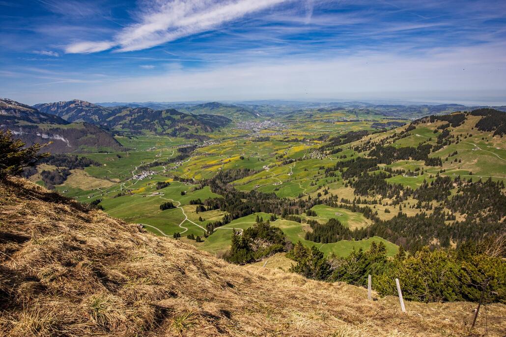 Appenzell mit Appenzeller Land.