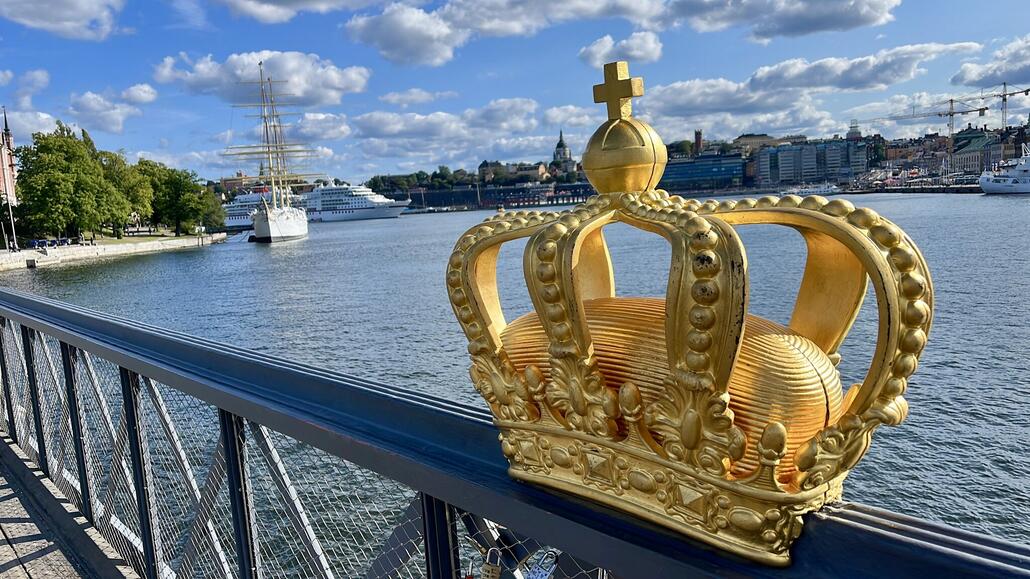 Das Schweden eine Monarchie ist ist in Stockholm nicht zu übersehen