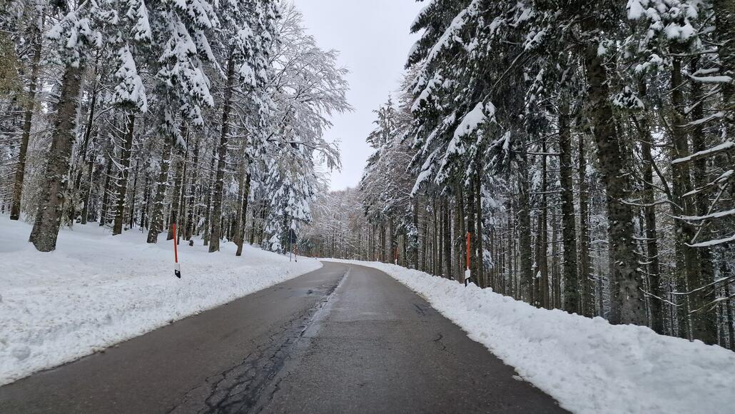 Zufahrtsstrasse auf den Kandel