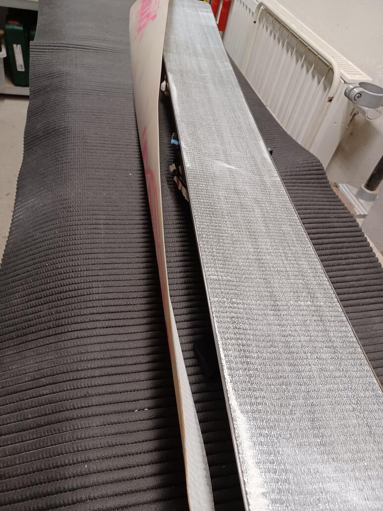 Belag von der Seite.jpg