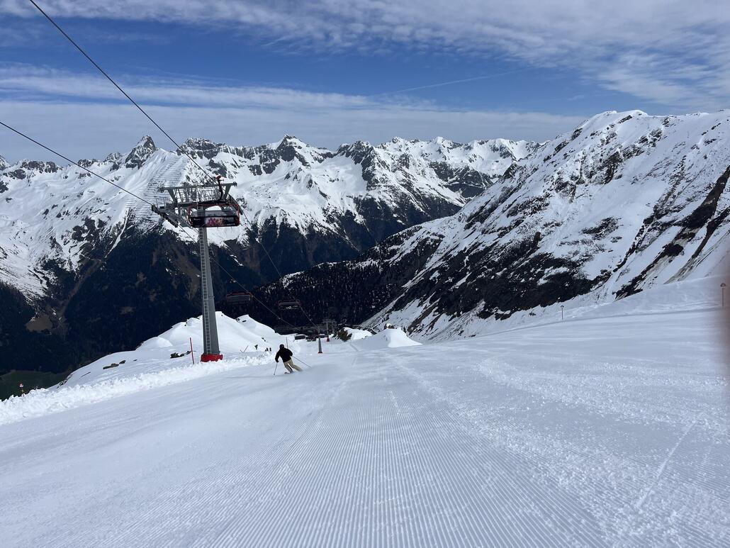Zum Start wieder zur Vellileckbahn. Sehr hart.