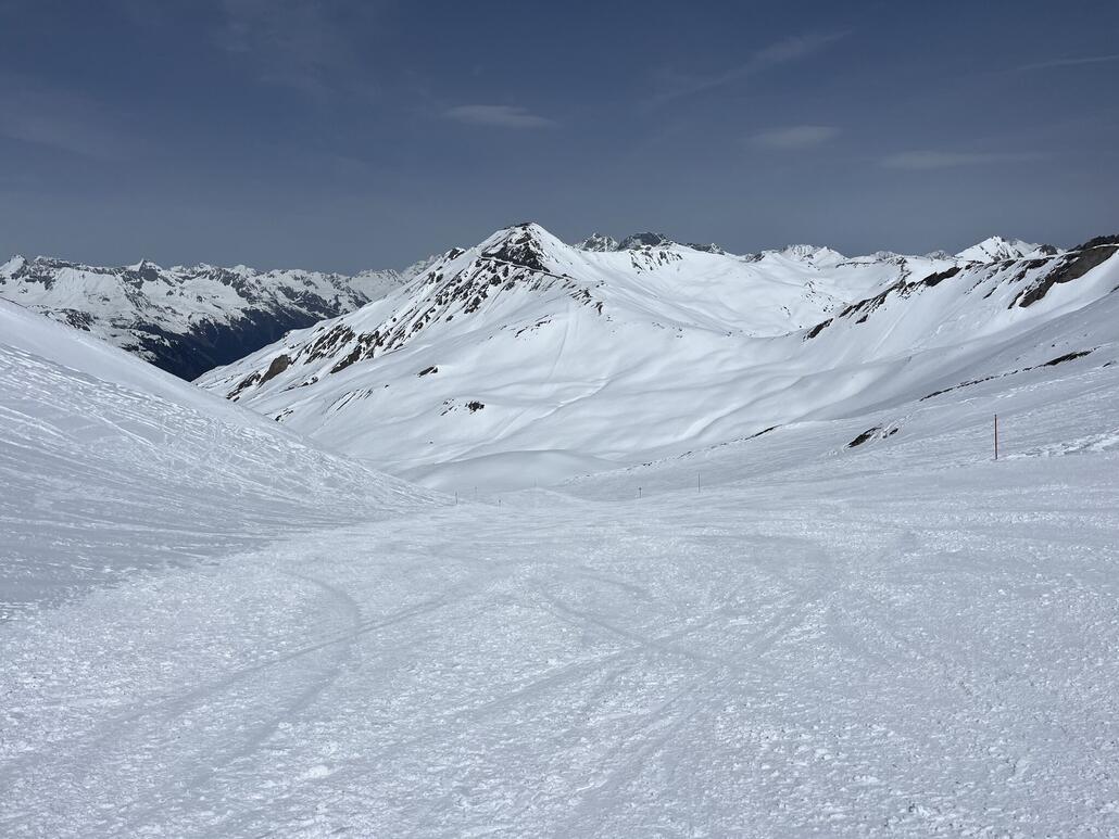 …die beste Piste des Tages! Wir fahren sie aber nur 2x, weil der Takt völlig doof ist. Sie fährt einem immer direkt vor der Nase ab.