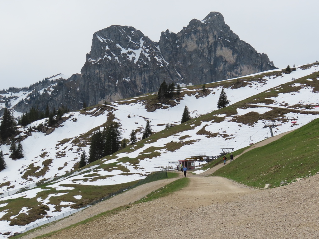 Aggenstein aus der Nähe der Bergstation der Gondelbahn