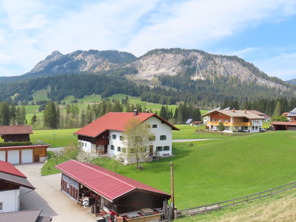 Berge nordwestlich von Grän