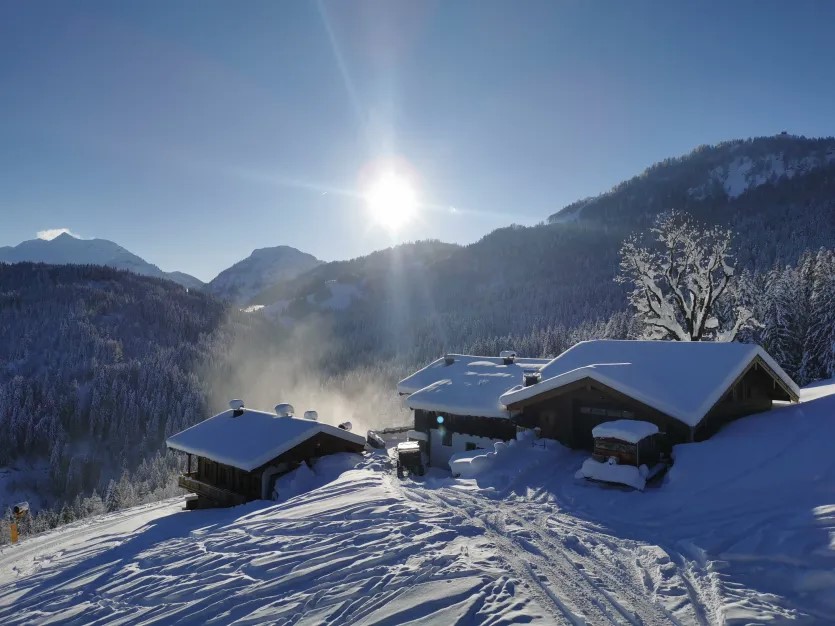 2. Am Mittelhalt der GUB.