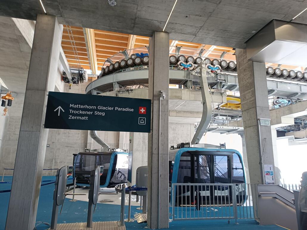 Leer, leerer, Alpine Crossing...