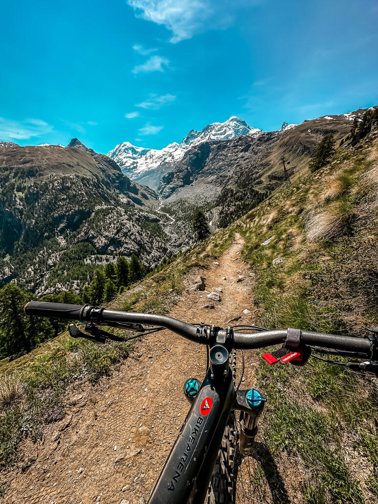 Die Aussicht ins Gornertal ist umwerfend