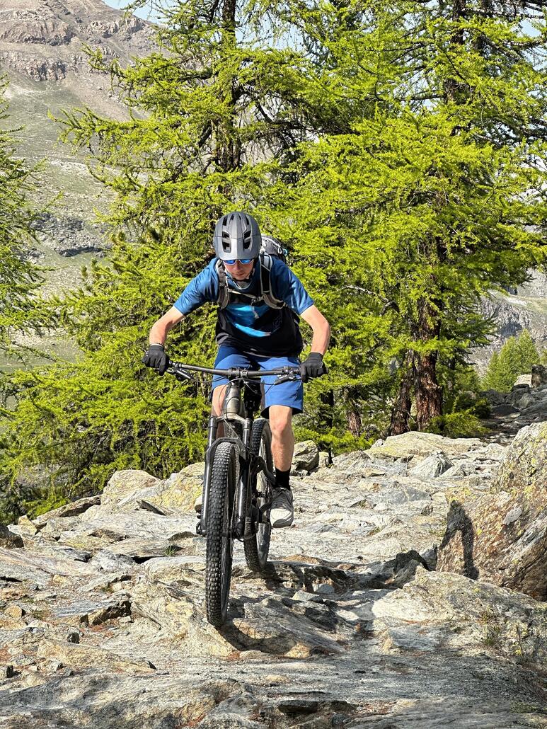 Der Weg Grünsee-Riffelalp ist echt geil zum fahren
