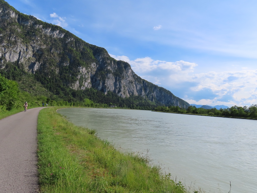 Radweg am Inn entlang Richtung Kufstein