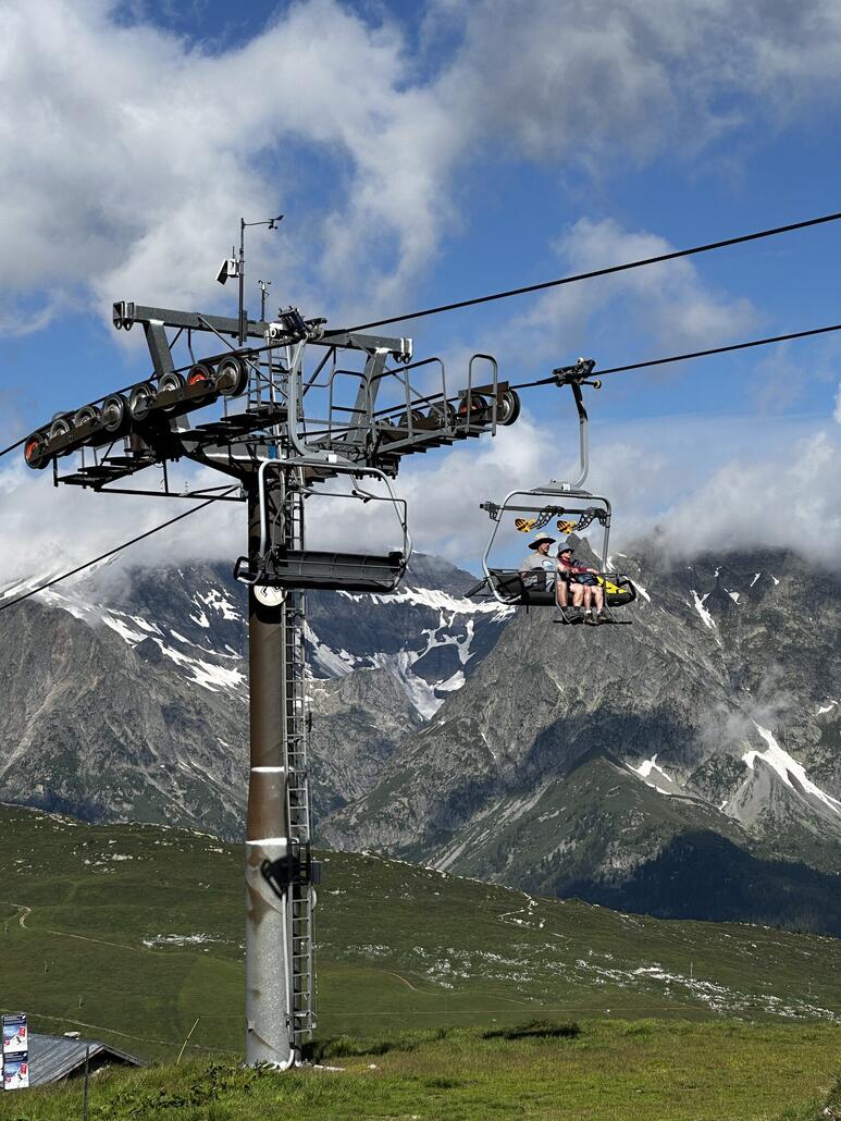 Dann oben auf Autannes