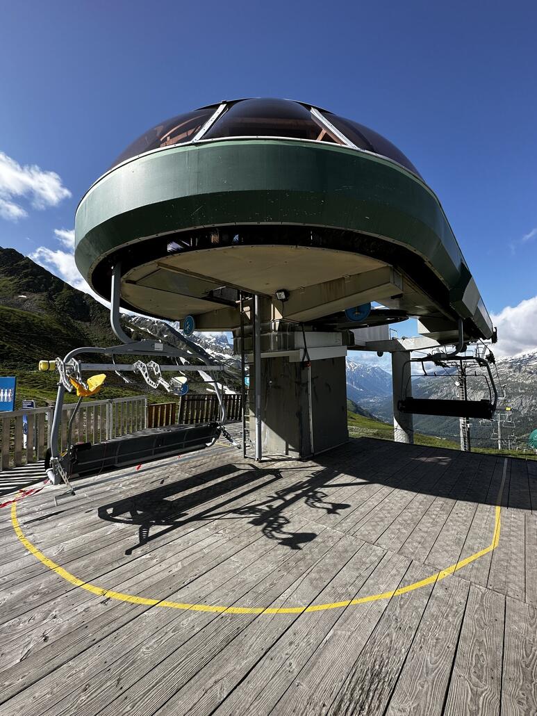 IMG_4690.JPG (756.94 KiB) 1190 mal betrachtet Oben. DM-Standartware