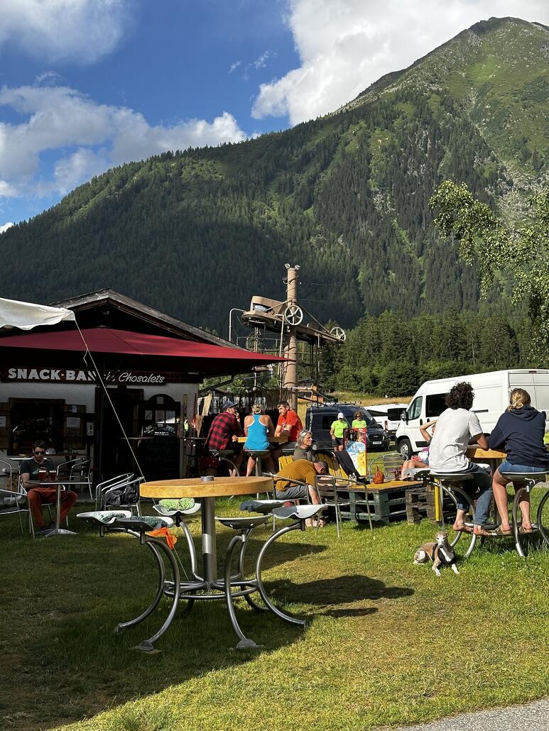 IMG_4911.JPG (915.17 KiB) 1178 mal betrachtet Zurück in Argentière beim Campingplatz. Viel Betrieb hier, so mag ichs. Immer was los.