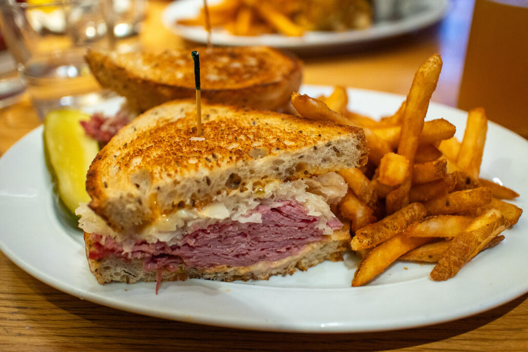Reuben Sandwich, sehr lecker, aber fast zu viel für mich.