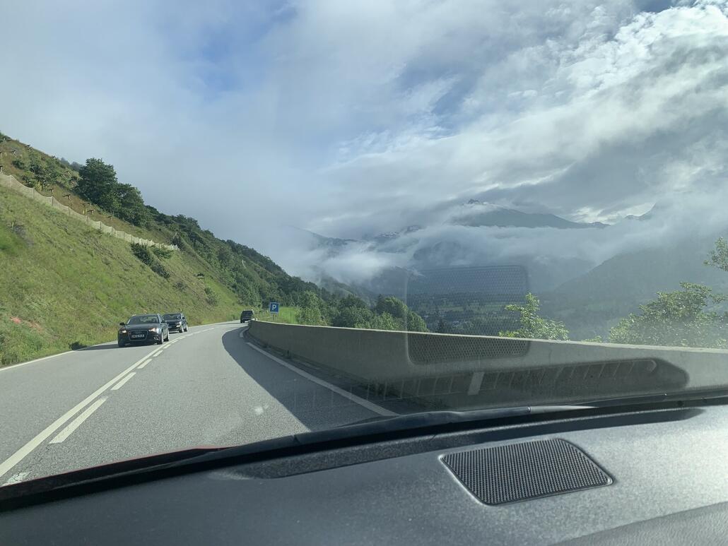 hier imTarentaise Tal, kurz vor Bourg-Saint-Maurice. Von Moutiers nach Aime hab ich nich einen Autostoppler mitgenommen.