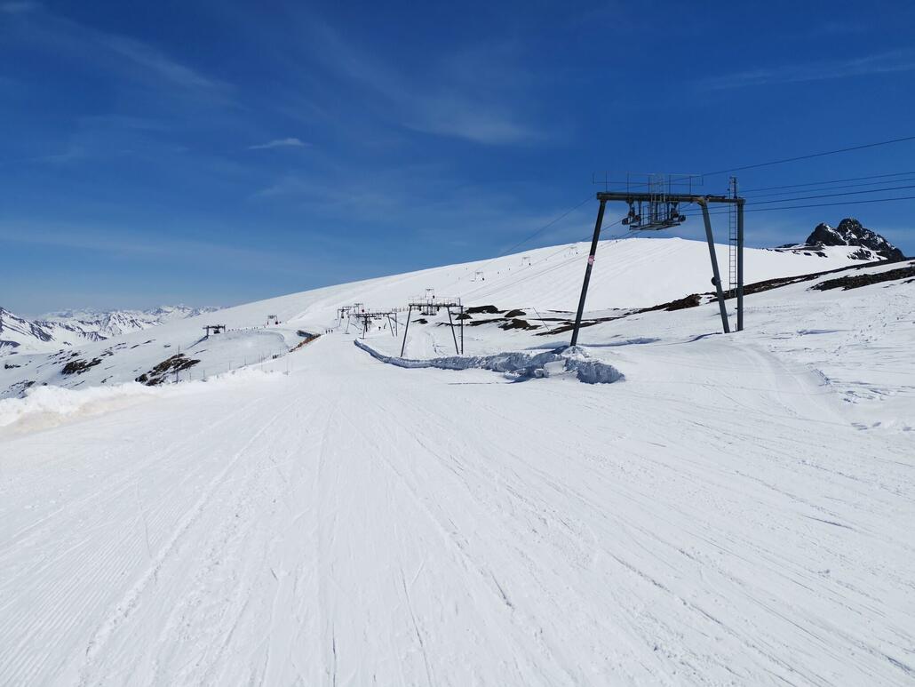 IMG_20220415_122857.jpg (421.25 KiB) 6996 mal betrachtet Téléski du Col