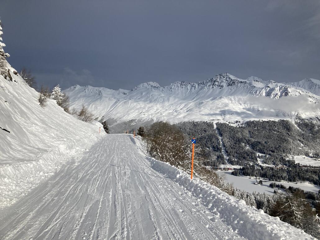 Im Winter gibt es diese Relation ebenfalls, und zwar in Form einer flachen Verbindungspiste.