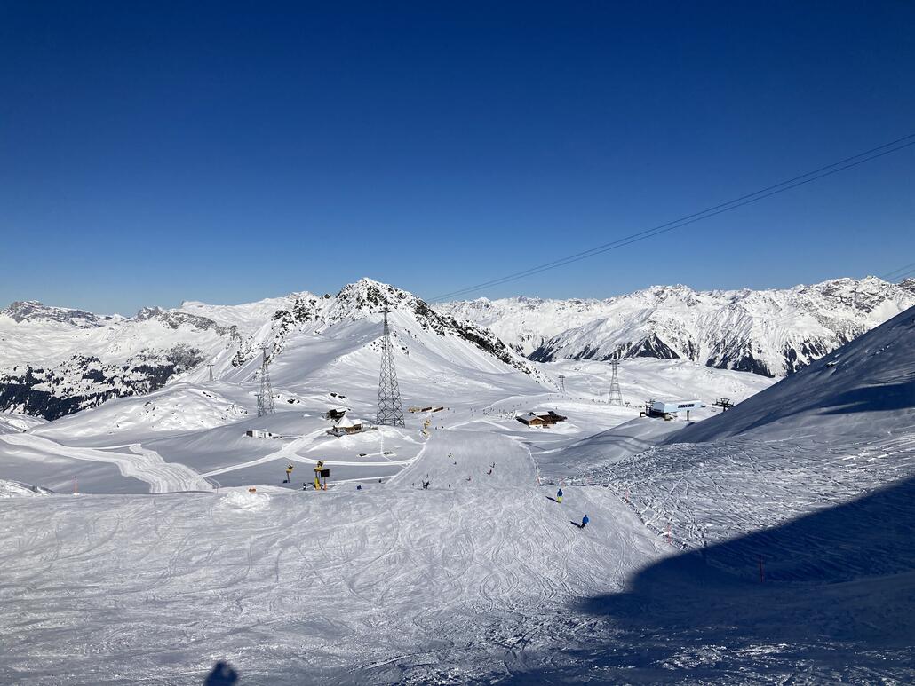 4a.JPG (592.71 KiB) 1703 mal betrachtet Gleicher Standort im Winter.