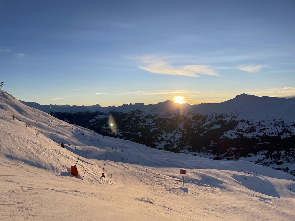 ...zweigt die 21b von der 21a ab. <br />Auf die Sonnenuntergänge im Dezember und Januar freue ich mich jetzt schon!
