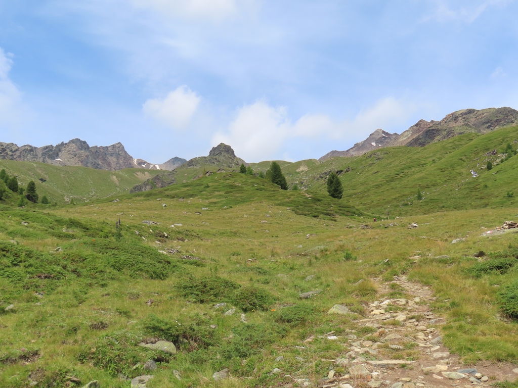 Lyfital. In der Mitte ist der Lyfiknott. Er ist ungefähr 2850 Meter hoch und ein schönes Ziel für Leute, die sich ganz großen Gipfeltouren mit deutlich über 1000 Höhenmetern nicht zutrauern.