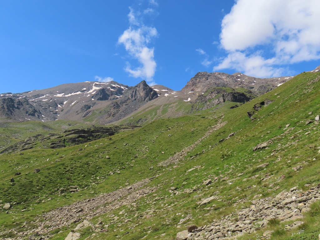 Hinteres Pedertal mit Plattenspitze, Schildspitze und Mittlerer Pederspitze. Alle Gipfel sind über 3400 Meter hoch und vergleichsweise einfach zu besteigen.