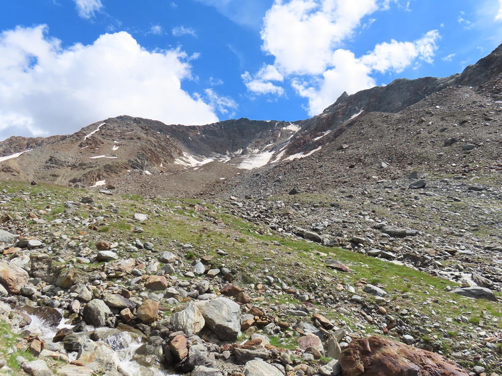 Hier ist noch ein kleiner Gletscher übriggebliegen