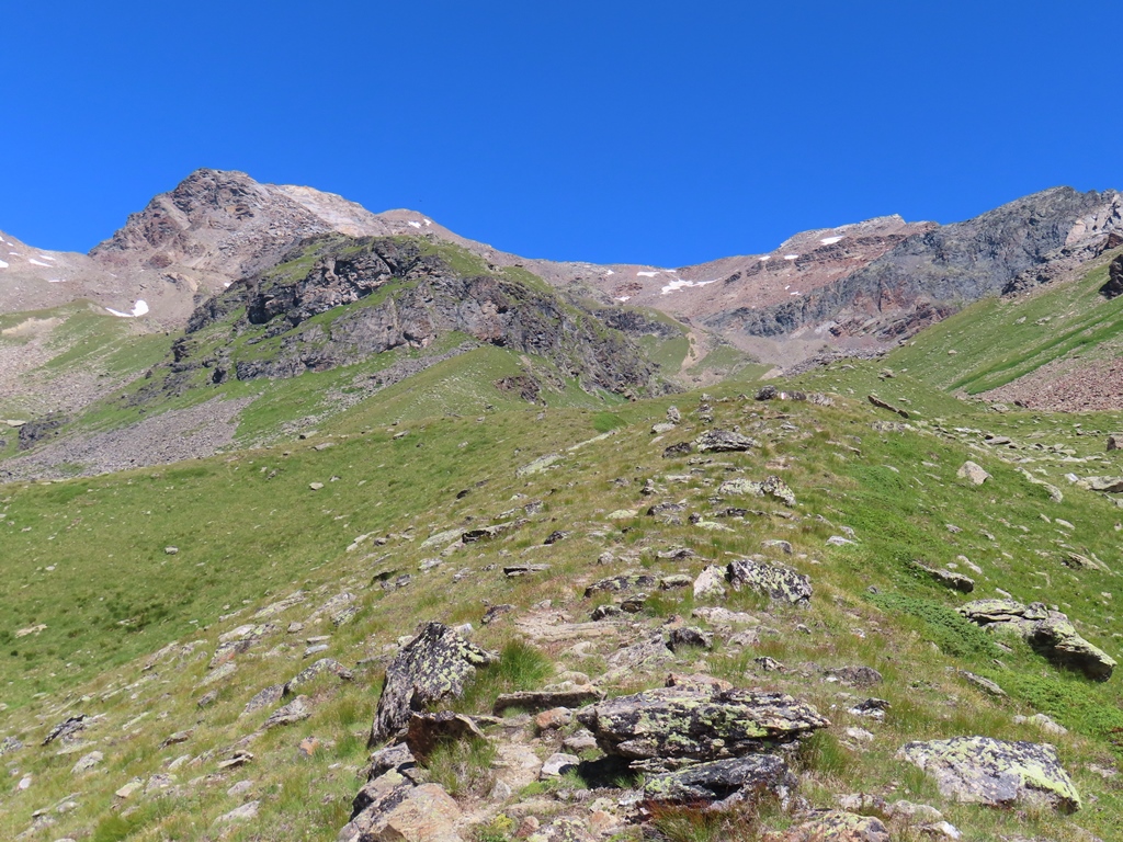 Hier ist die Äußere Pederspitze rechts kanpp zu sehen. Die Nase links vom Gipfel war die Umkehrstelle.