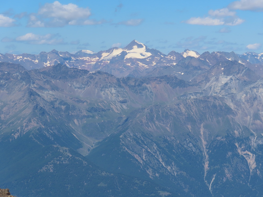 Blick nach Norden über den Vinschgau hinweg zur Weißkugel