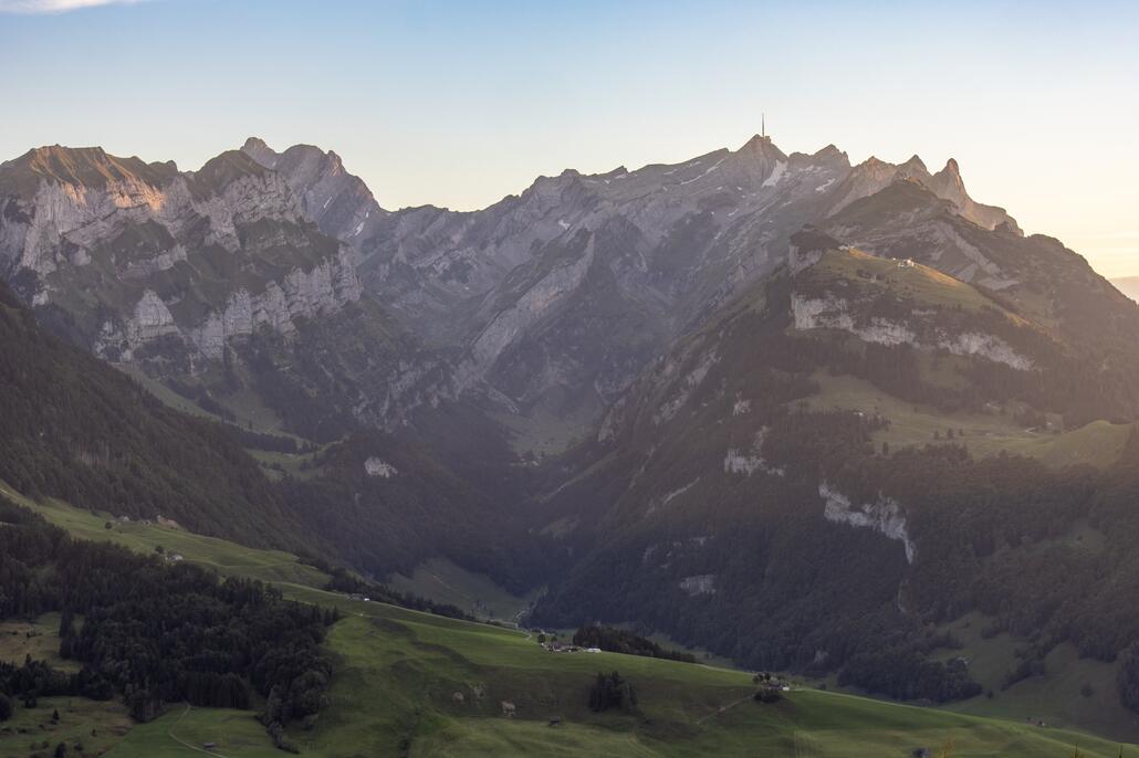 Alpstein in der Dämmerung.