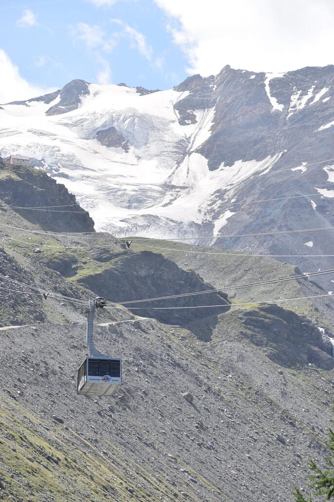 Kabine mit Gletscher