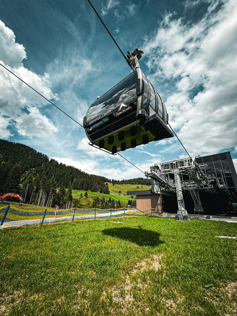 Danach gings wieder runter zur Mittelstation der neuen Komperdellbahn, wo wir deren Technik besichtigten.