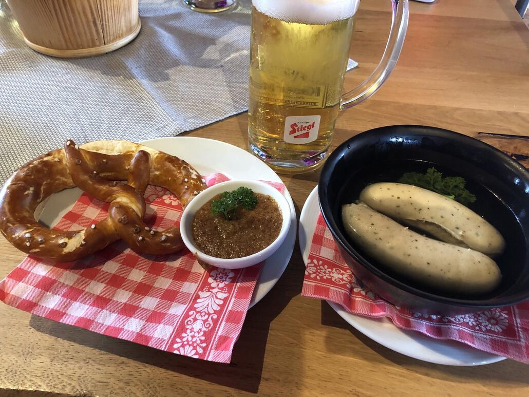 Paar leckere  Weiswürste gehören dazu!