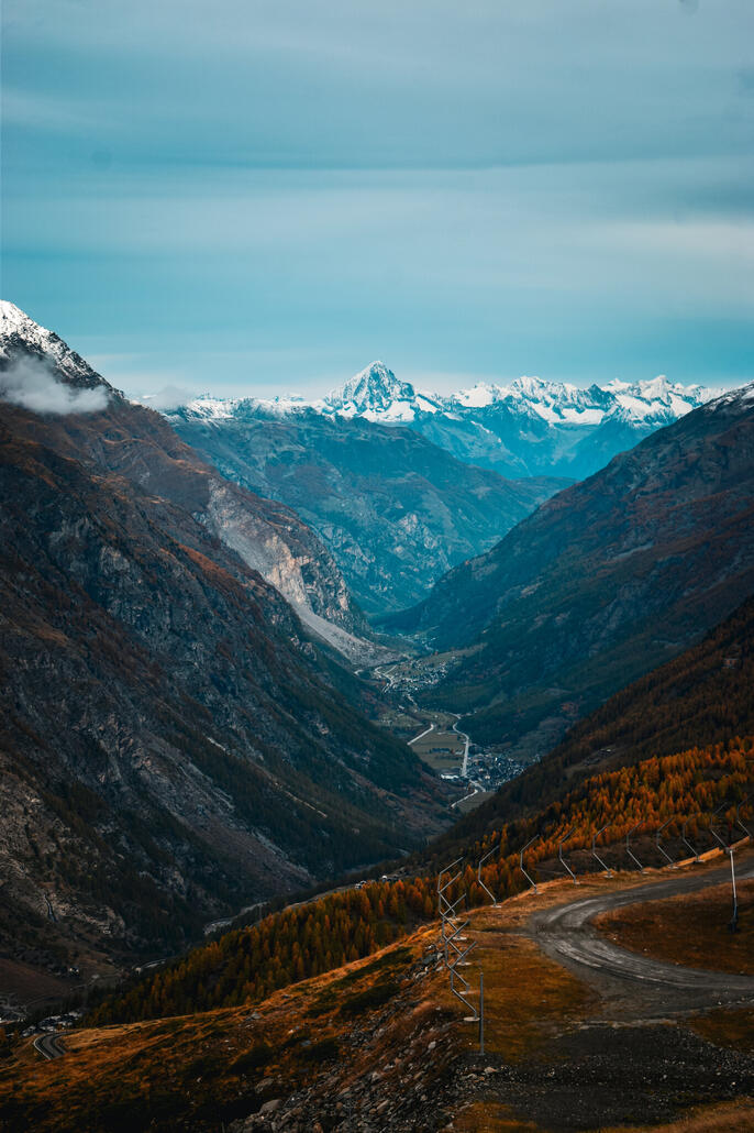 blick talauswärts nach täsch, randa und herbriggen