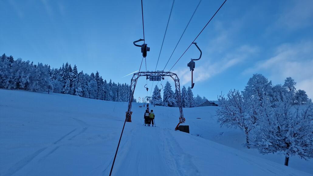 Es geht noch oben, dem blauen Himmel entgegen.