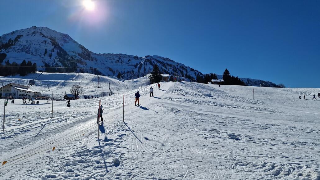 Der ultrakurze Übungslift Amagmach. Auf diesem Bild erstreckt sich beinahe die gesamte Streckenlänge.
