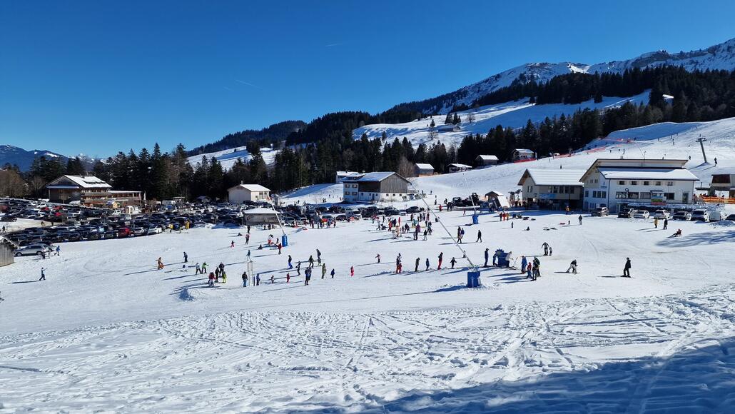 Blick auf den grossen Anfängerbereich bei der Talstation.