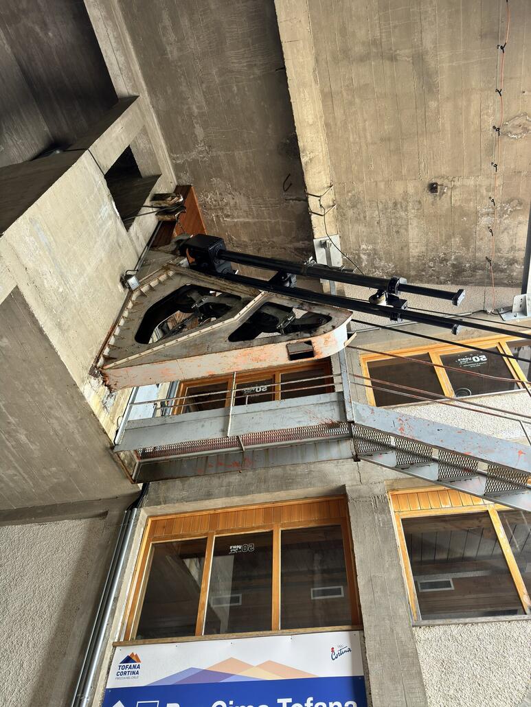 Alles dreht und surrt, wie kann man ne Pendelbahn nicht cooler als eine Gondelbahn finden?