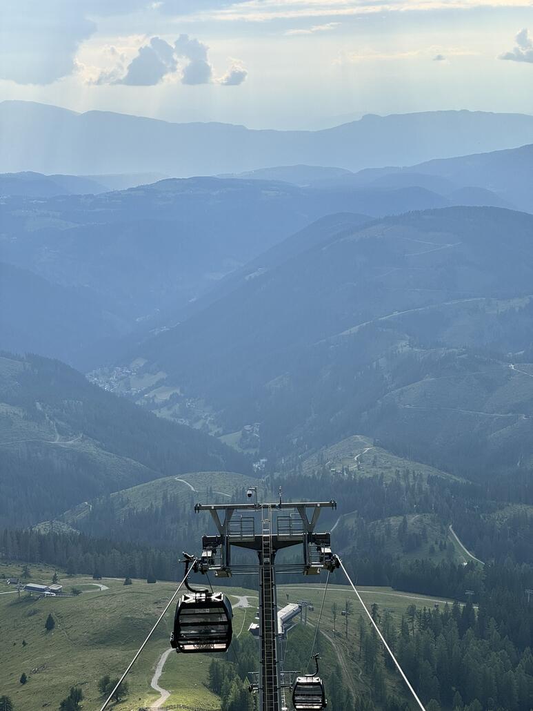 Oben gibt es Weitblick Richtung Süden