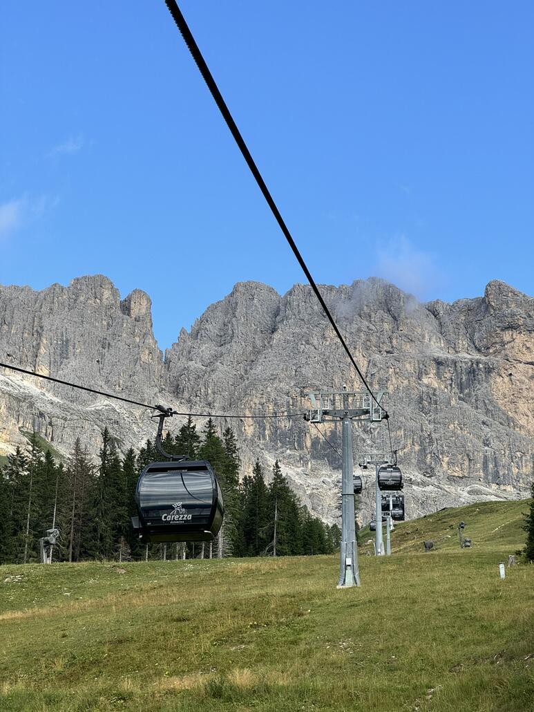 Es geht hoch Richtung Mittelstation, die Strecke ist sehr kurz.