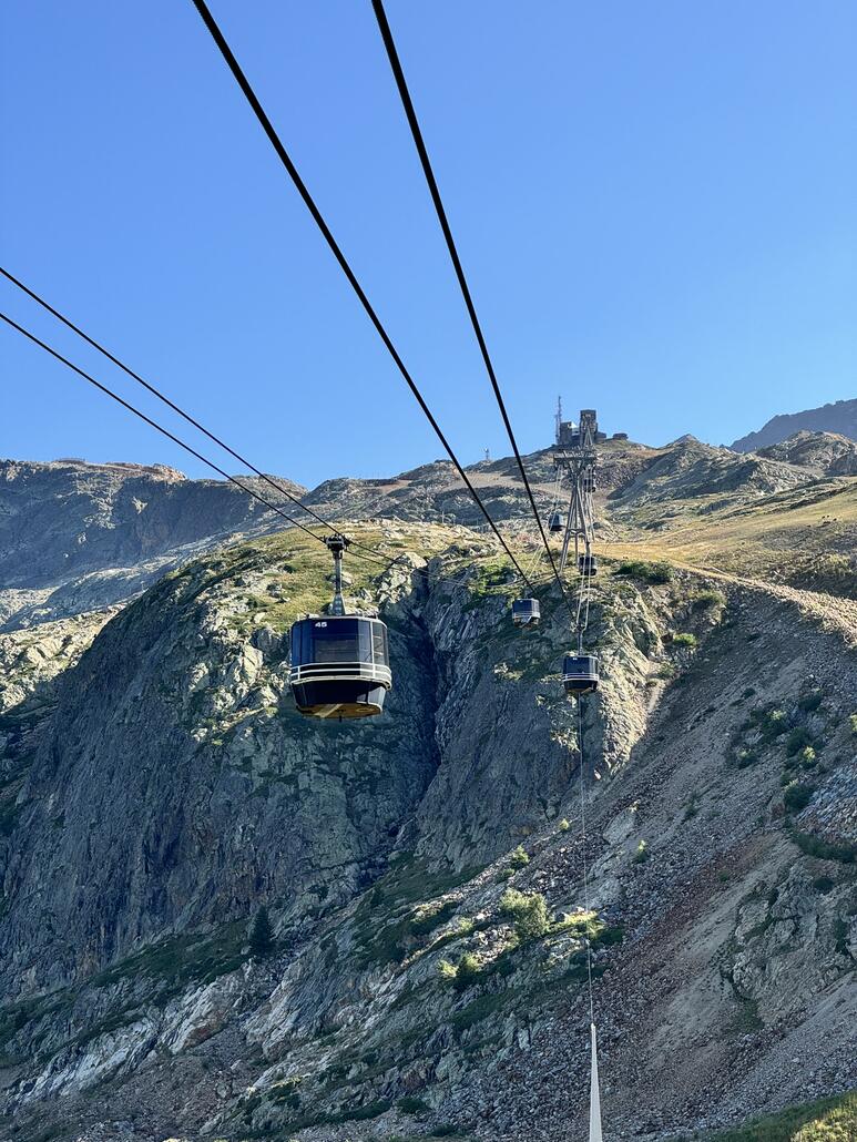 Zweite Sektion, auch die Stützen sind sehr formschön