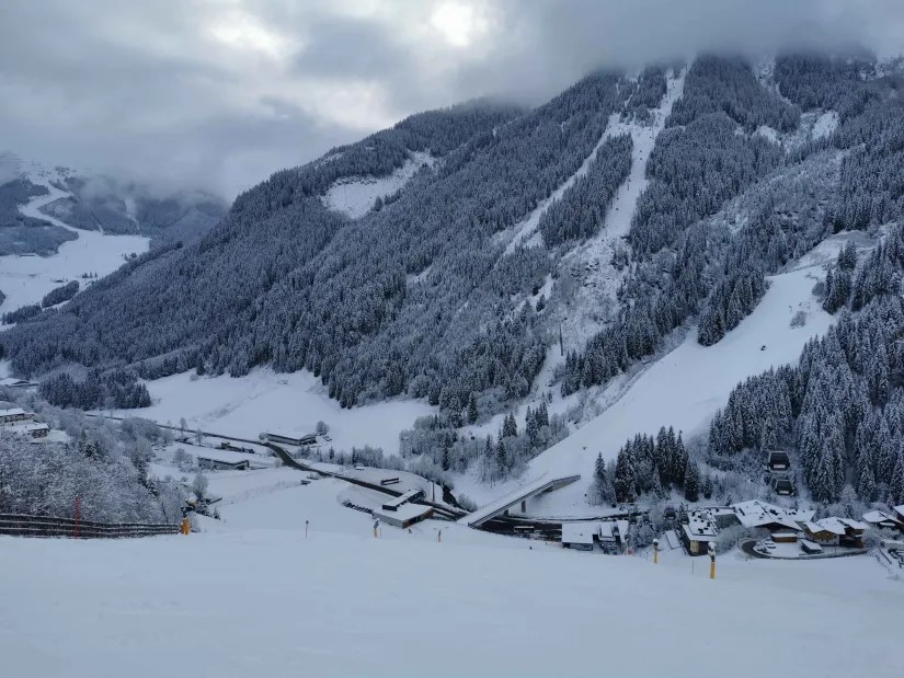 6. Doch iwann ist die Neugier doch zu groß. Die neue Zwölfer Nord muss besichtigt werden.