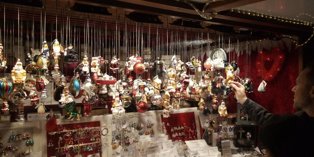 Weihnachtsbaumschmuck.