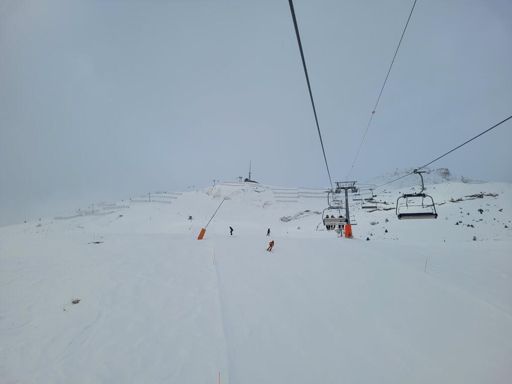 Aus dem Luys Sessel. Die 2 geöffneten Pisten hier scheinen heute die besten zu sein