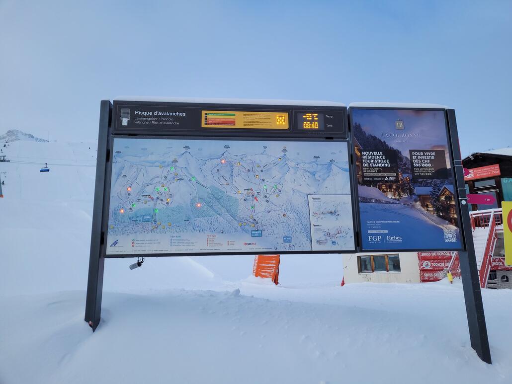 In Bendolla war es bereits schweinekalt. Zunächst nur Grands Plans Sessel offen. Ich mache mir aber wenig Sorgen da Grimentz üblicherweise recht motiviert bei den Öffnungen ist